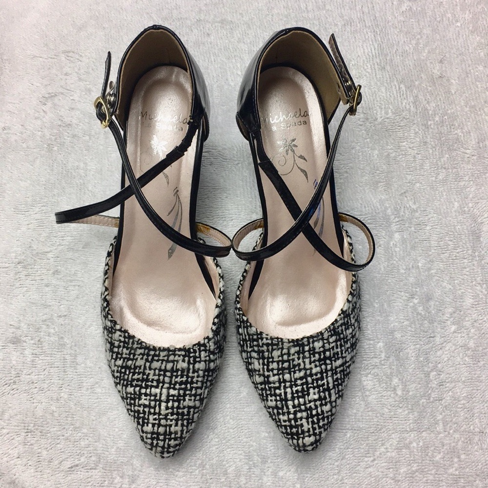 Pointed Toe Ankle Strap 2 1/2 High Heels Sandals